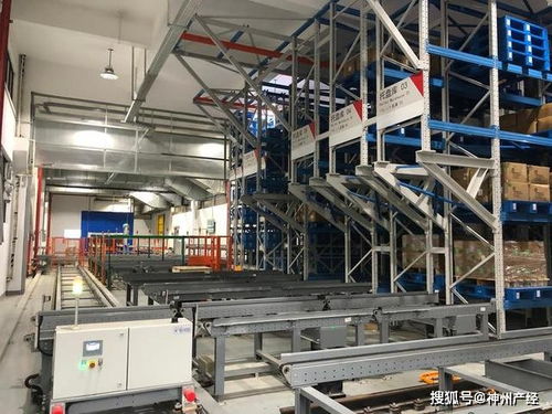 从 黑灯工厂 看中国 智 造